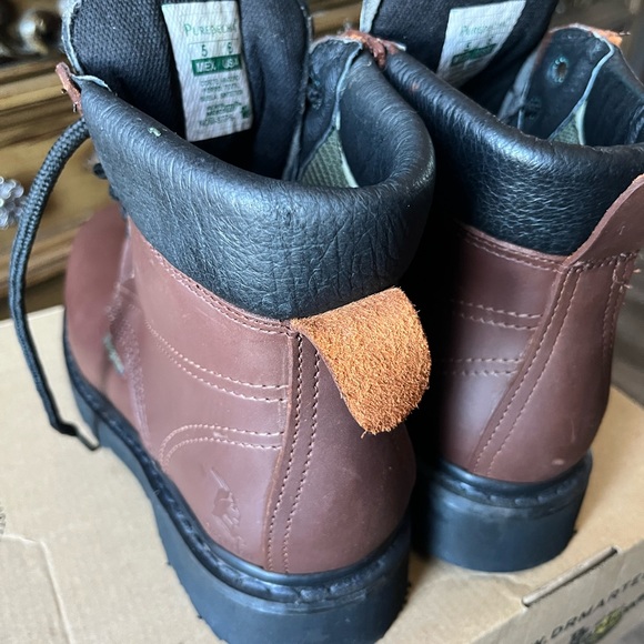 PUREPECHA Men's Leather Work Boot, With Or Without SteelToe 501 CarbonoNegra - Picture 6 of 10